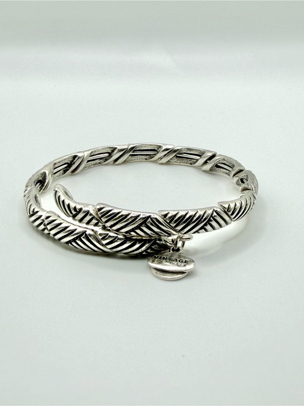 Alex and Ani Vintage Sixty-Six Feather Wrap Bangle Bracelet Silver Tone B013